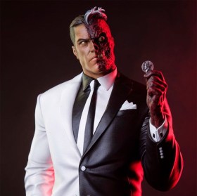 Two-Face DC Comics 1/4 Maquette by Tweeterhead